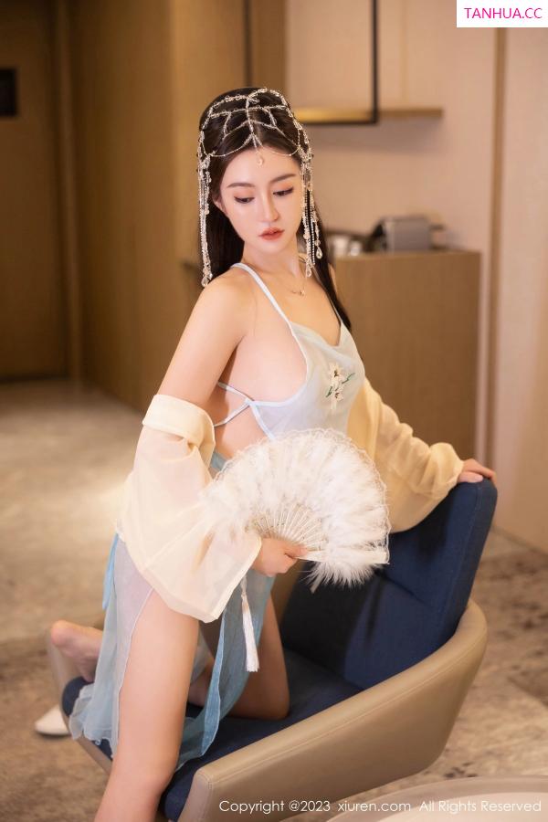   [XiuRen]高清写真图 2023.10.16 No.7514 唐宁宁 古装美腿第23张图片